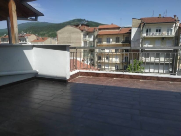 ΕΝΟΙΚΙΑΖΕΤΑΙ STUDIO