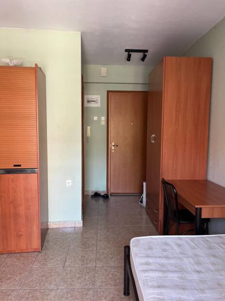 ΕΝΟΙΚΙΑΖΕΤΑΙ STUDIO