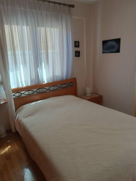 ΕΝΟΙΚΙΑΖΕΤΑΙ ΓΚΑΡΣΟΝΙΕΡΑ