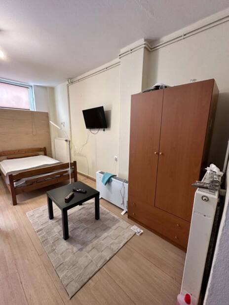 ΕΝΟΙΚΙΑΖΕΤΑΙ STUDIO